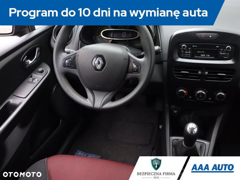 Renault Clio - 8