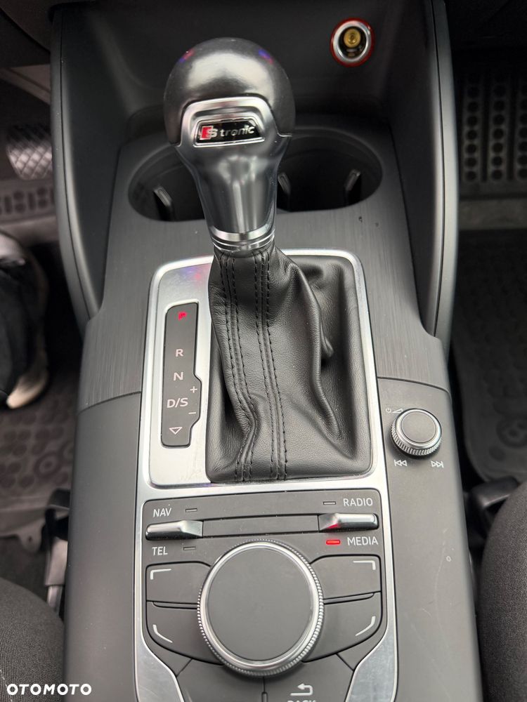 Audi A3 3-drzwiowe 1.8 TFSI Ambition S tronic - 7
