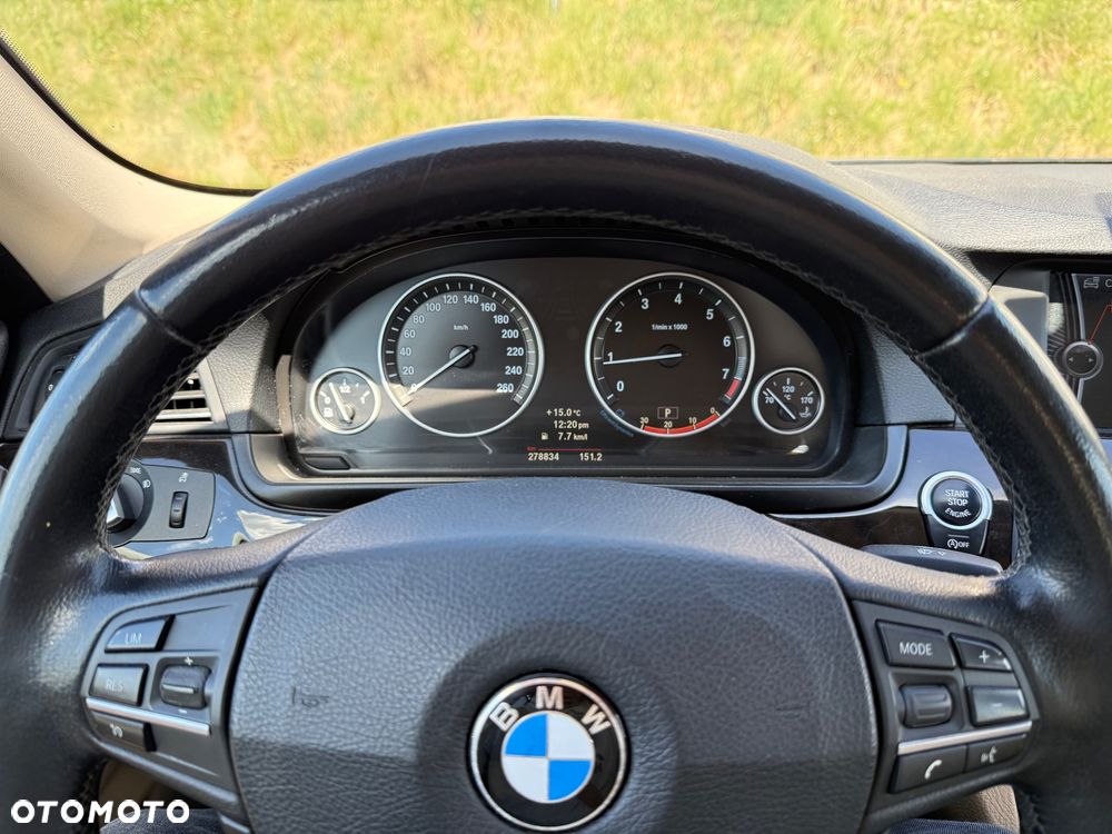 BMW Seria 5 528i - 7