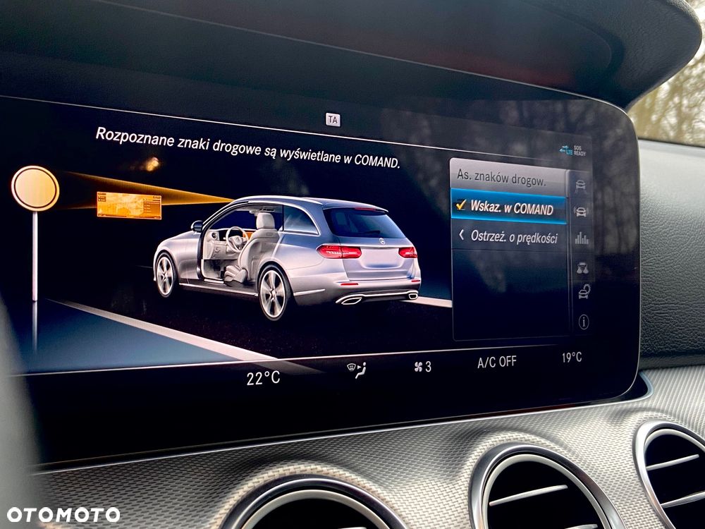 Mercedes-Benz Klasa E 220 d 9G-TRONIC AMG Line - 38