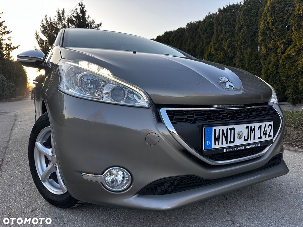 Peugeot 208 PureTech 82 Urban Move - 13
