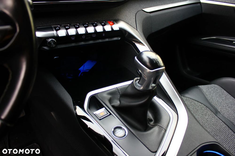 Peugeot 5008 1.5 BlueHDI Allure S&S - 27