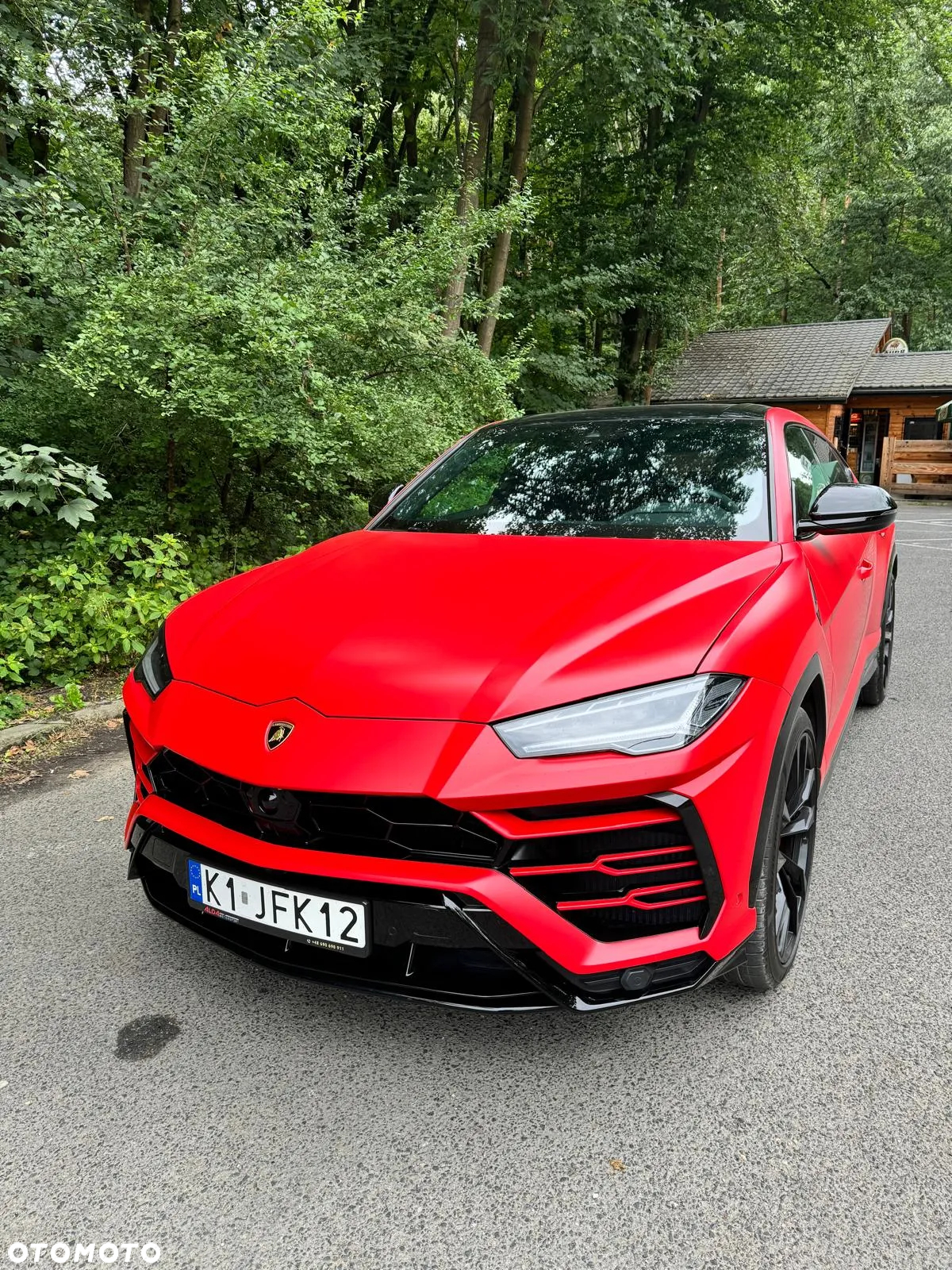 Lamborghini Urus Standard - 3