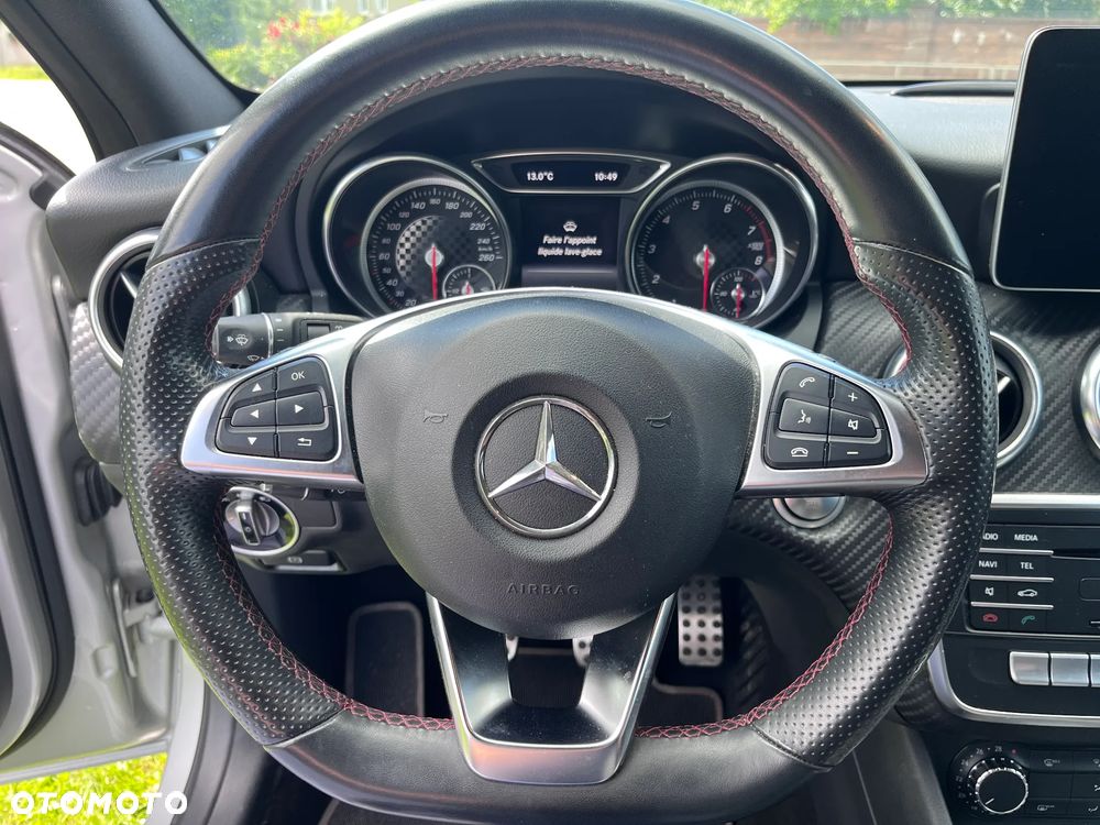 Mercedes-Benz Klasa A 160 AMG Line - 29