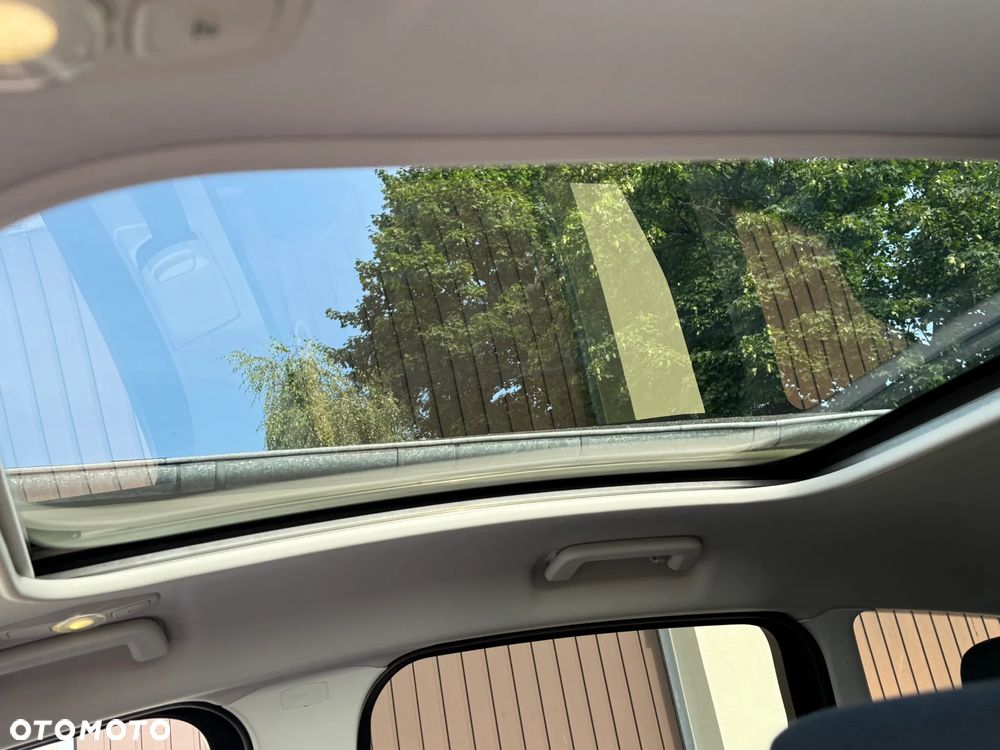 Ford C-MAX 2.0 TDCi Titanium - 22