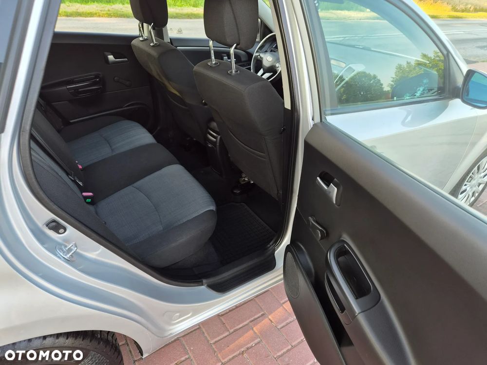 Kia Ceed 1.6 CRDi 90 Vision - 13