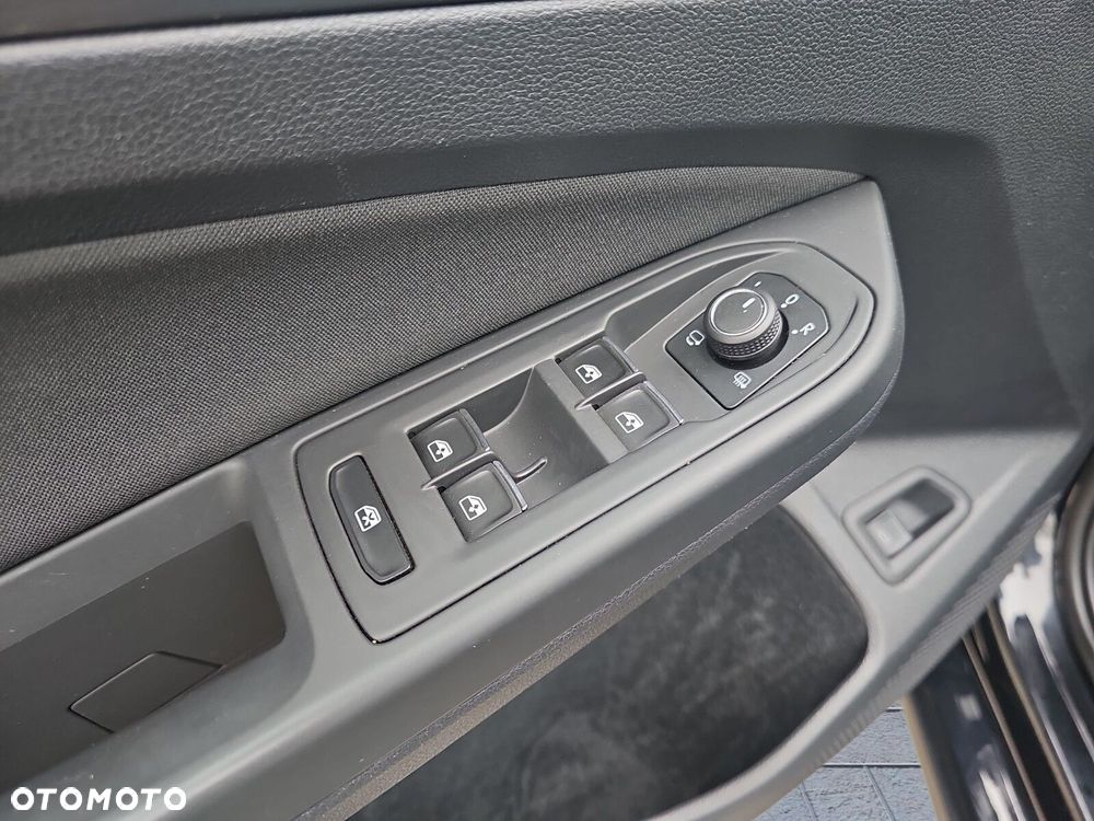 Volkswagen Golf 1.5 eTSI OPF DSG Style - 15