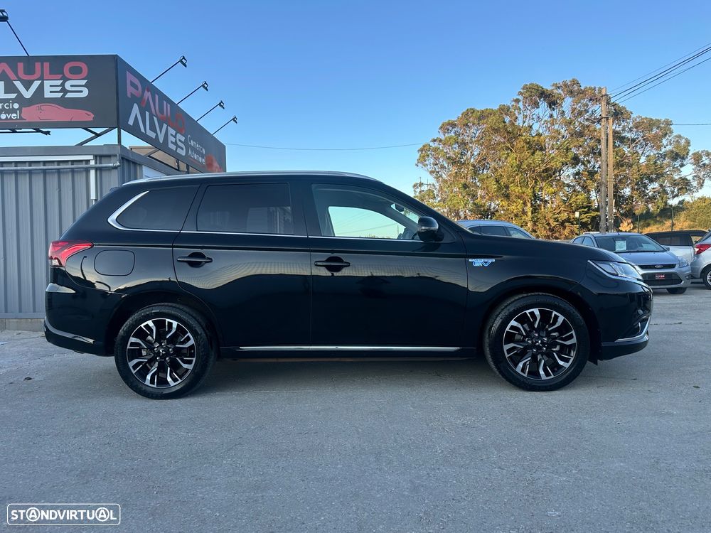 Mitsubishi Outlander 2.0 Intense Navi - 3