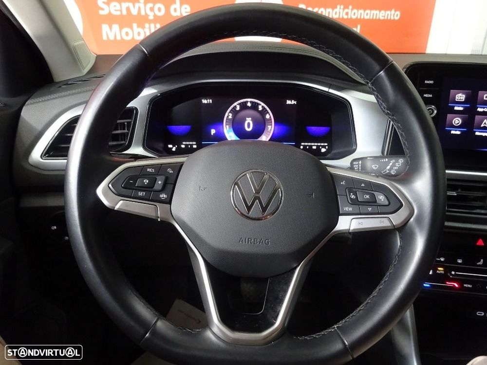 VW T-Roc 1.5 TSI Life DSG - 12