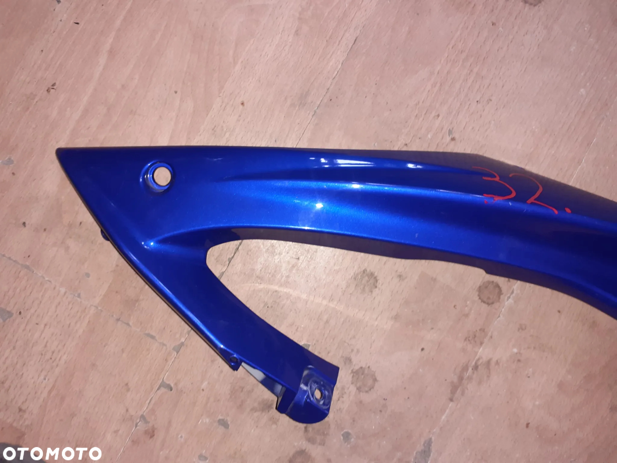 2011 YAMAHA YZF R6 PRAWA OSŁONA GÓRNA 13s-2117w-00 13s-y211w - 3