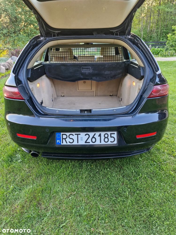 Alfa Romeo 159 1.9 JTDM 16V DPF Automatik Distinctive - 6