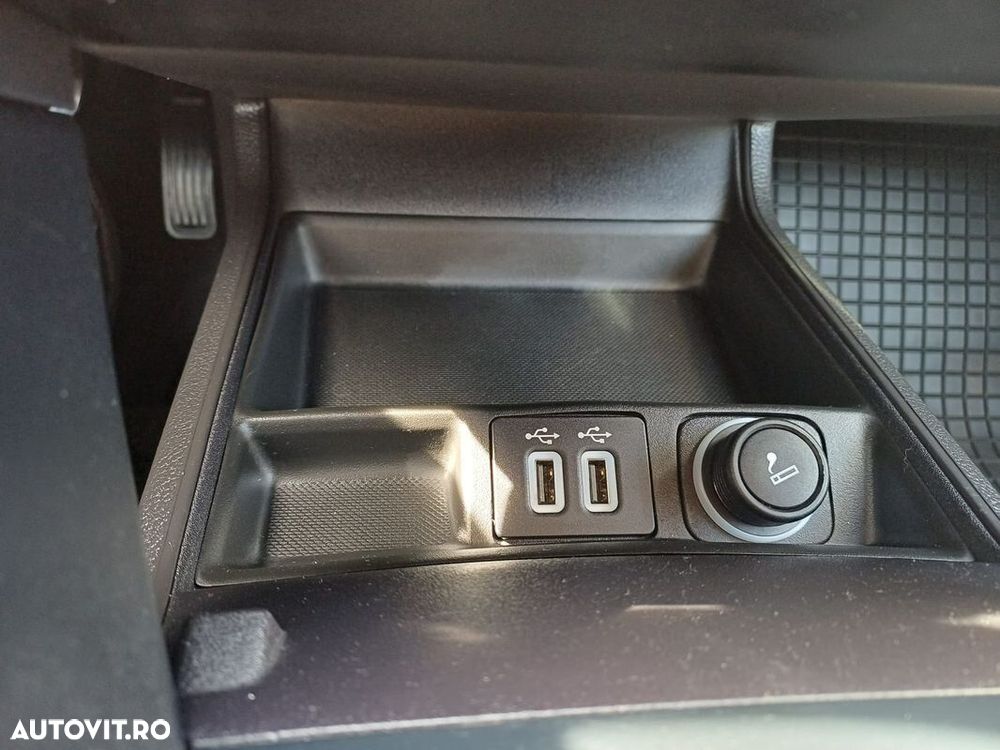 Ford Mondeo 2.0 HEV Titanium - 22