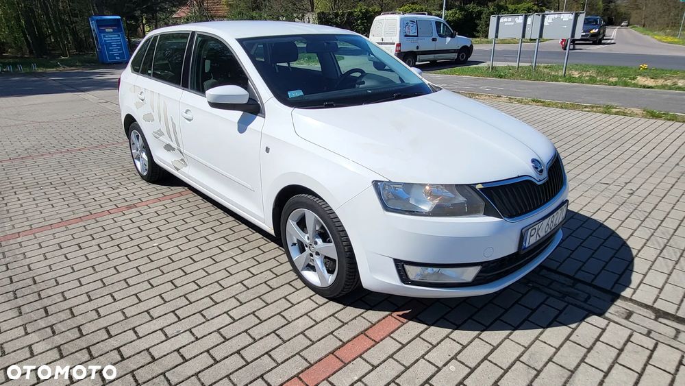Skoda RAPID 1.6 TDI DPF Style Plus - 9