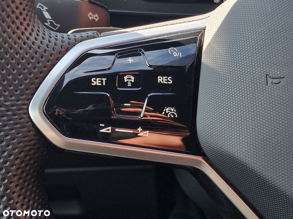 Volkswagen Arteon 2.0 TDI R-Line DSG - 23