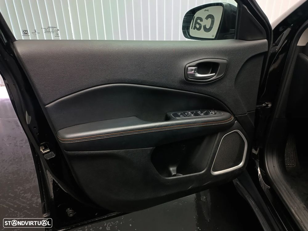 Jeep Compass 1.6 M-Jet Longitude Plus - 6