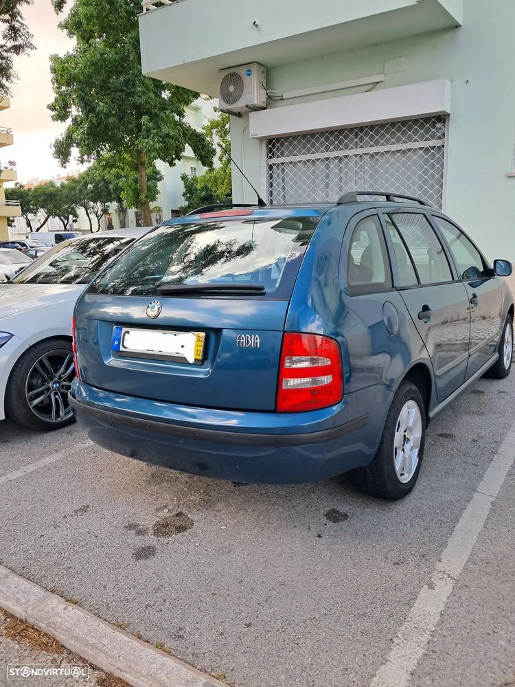 Skoda Fabia Break 1.4 Comfort - 3