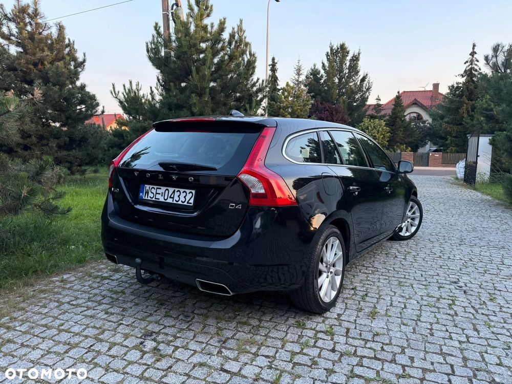 Volvo V60 D4 Drive-E R-Design Summum - 8