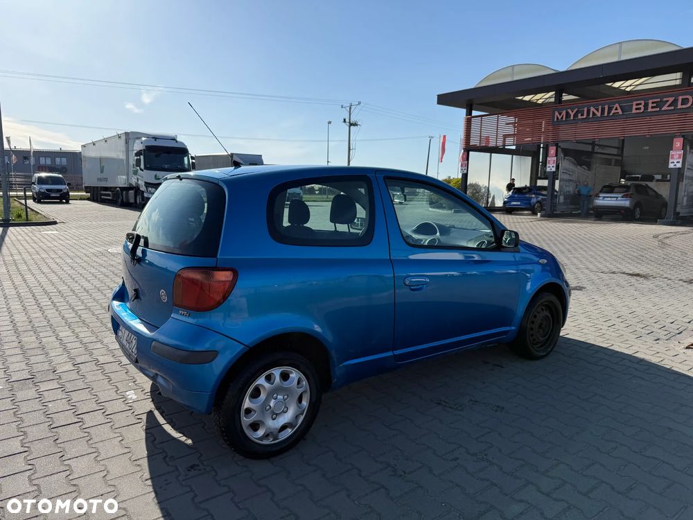 Toyota Yaris 1.0 Luna - 2