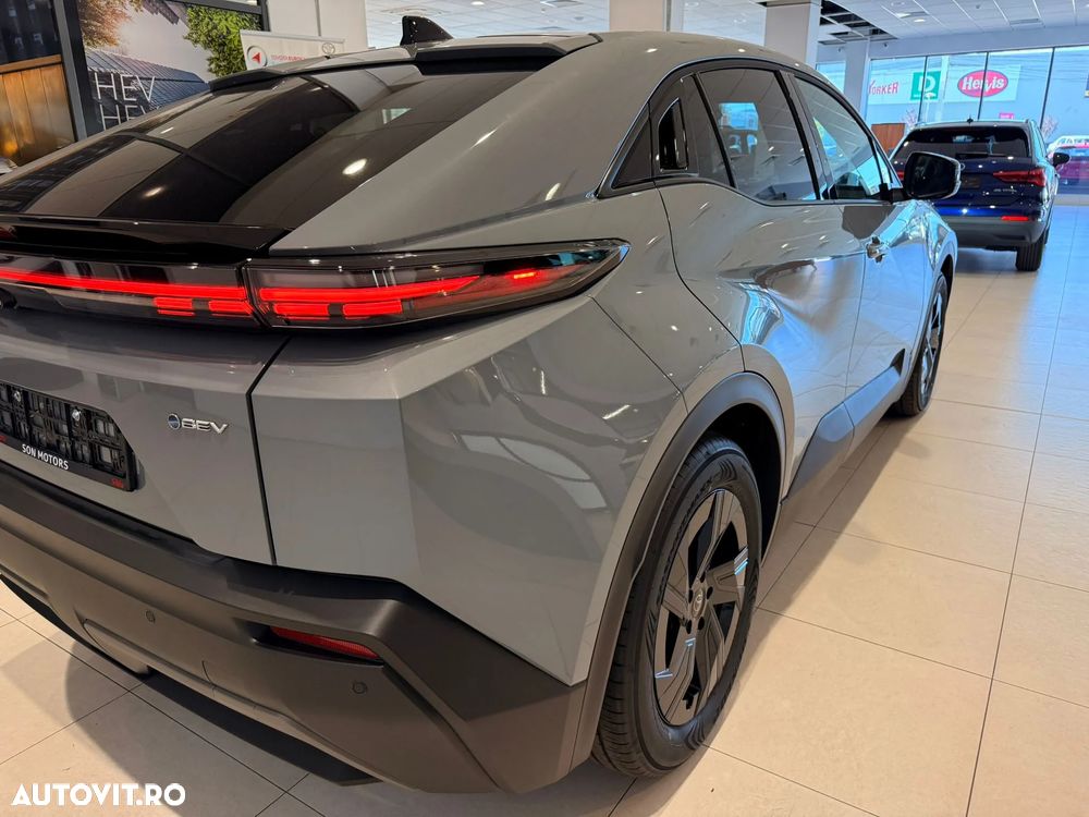 Toyota C-HR 72 kWh Dynamic Long Range - 8