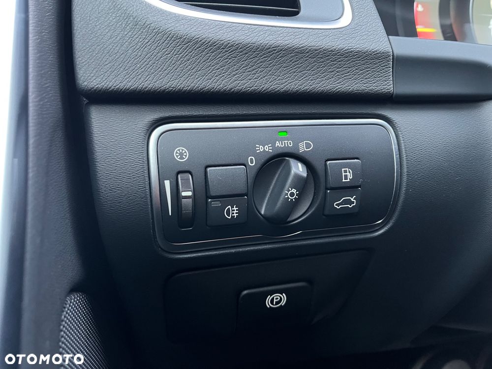 Volvo V60 D3 Drive-E Dynamic Edition (Momentum) - 35