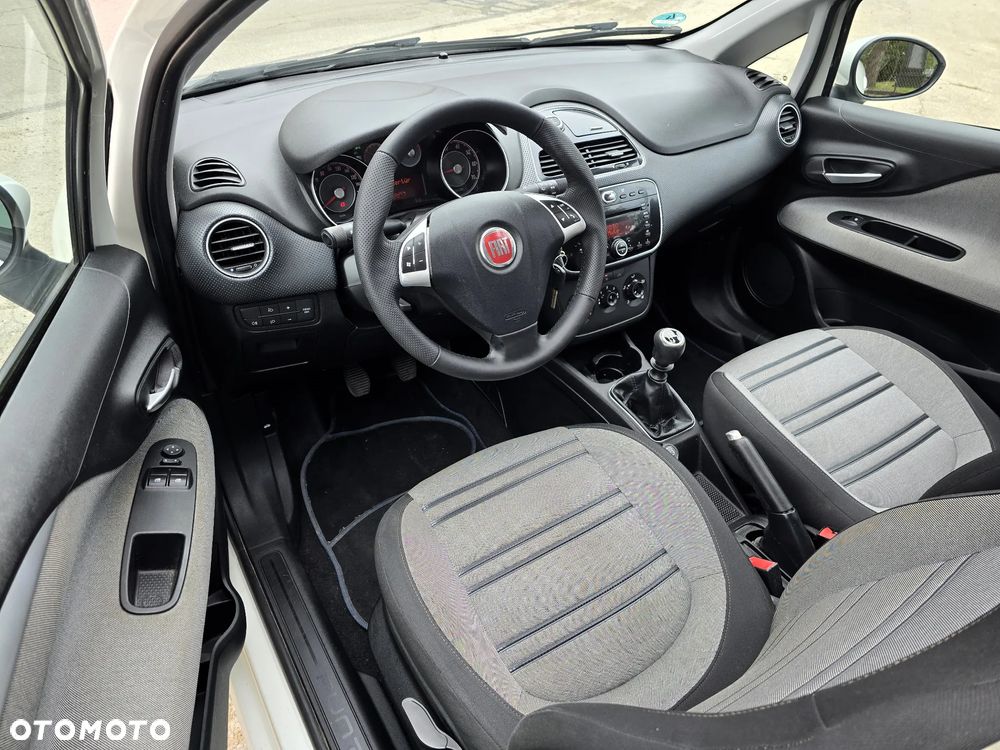 Fiat Punto Evo ver-1-4-16v-dynamic - 8