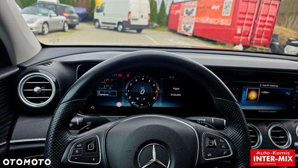 Mercedes-Benz Klasa E - 27