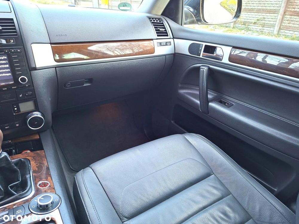Volkswagen Touareg - 34