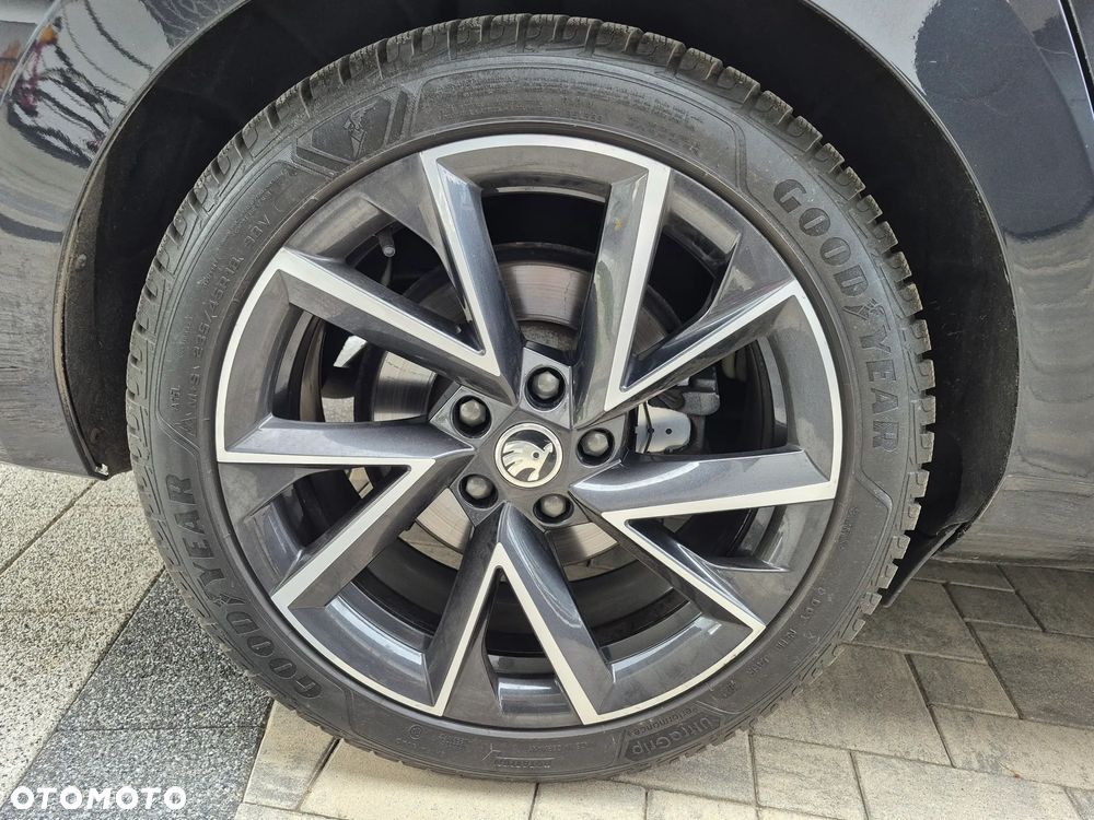Skoda Superb 2.0 TSI Sportline DSG - 26