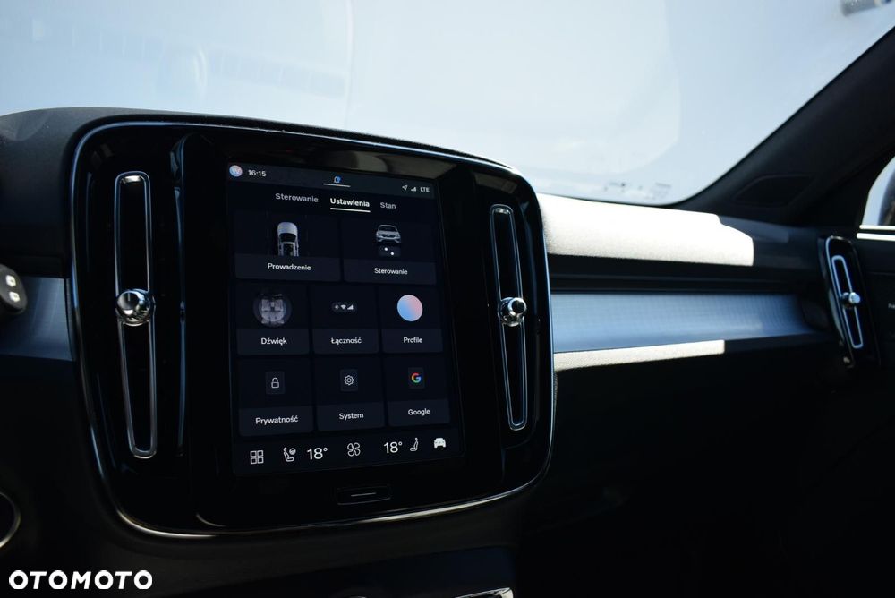 Volvo XC 40 - 28