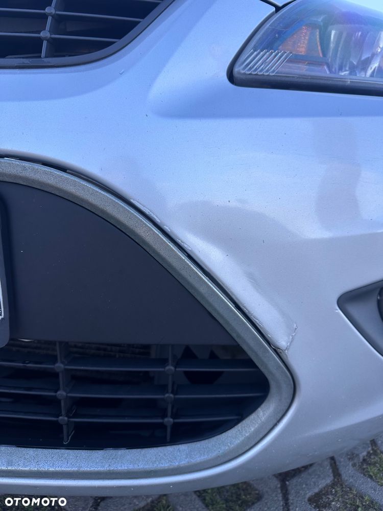 Ford Focus 1.6 Ambiente - 16