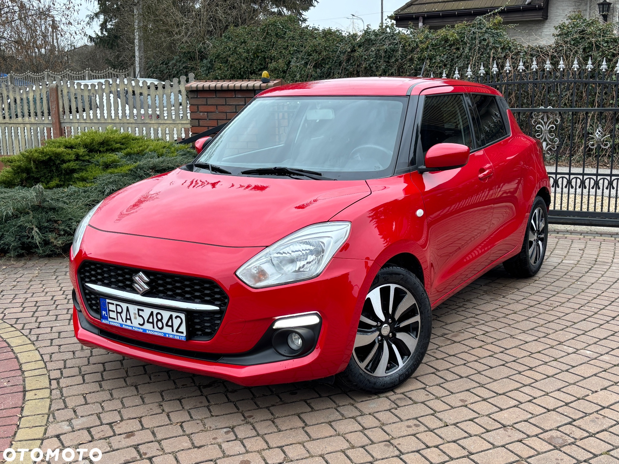 Suzuki Swift 1.2 Premium Plus - 3