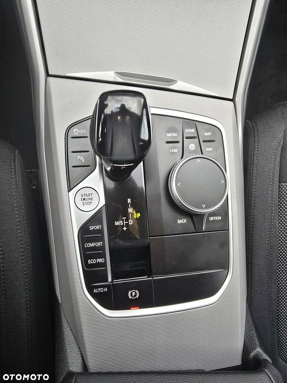 BMW Seria 3 318d Luxury Line - 29