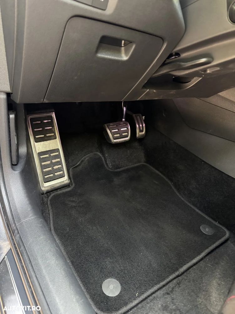 Skoda Octavia 2.0 TSI DSG RS Plus - 13