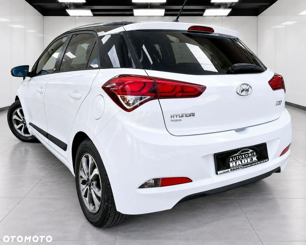Hyundai i20 1.2 Passion Plus - 28