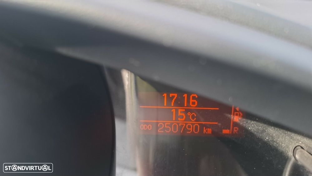 Toyota Verso 1.6 D-4D Active - 14