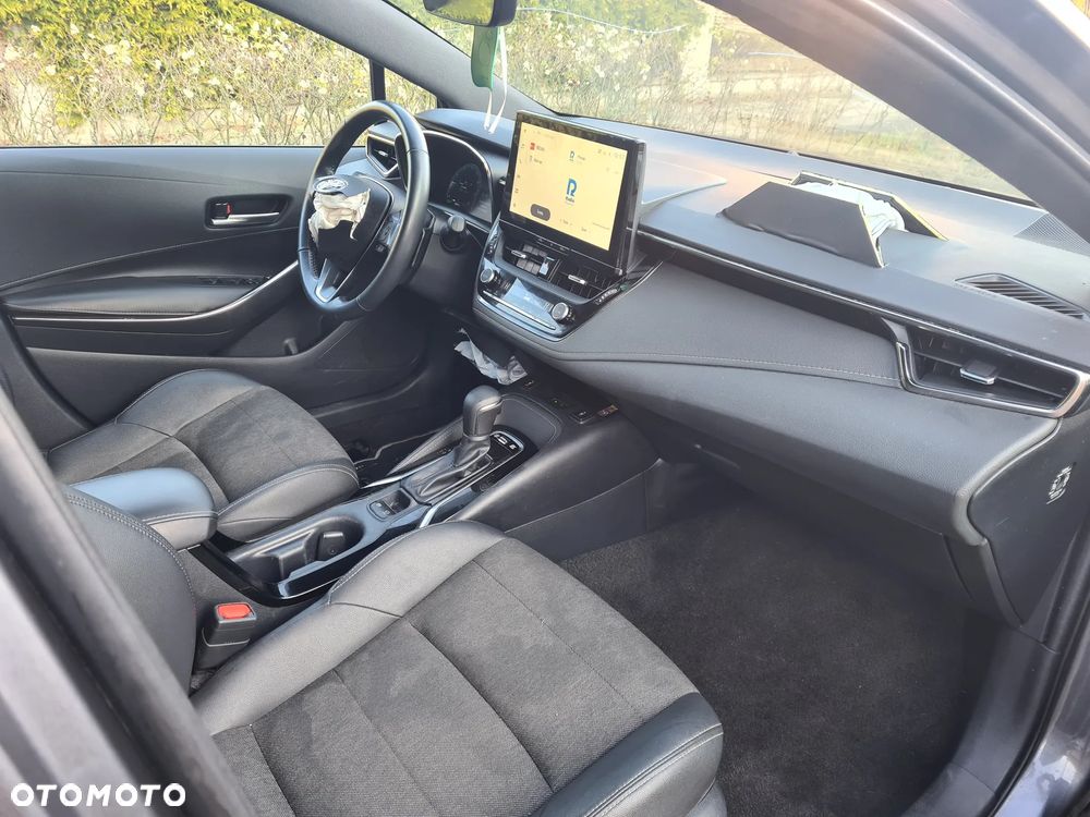 Toyota Corolla 2.0 Hybrid Lounge - 11