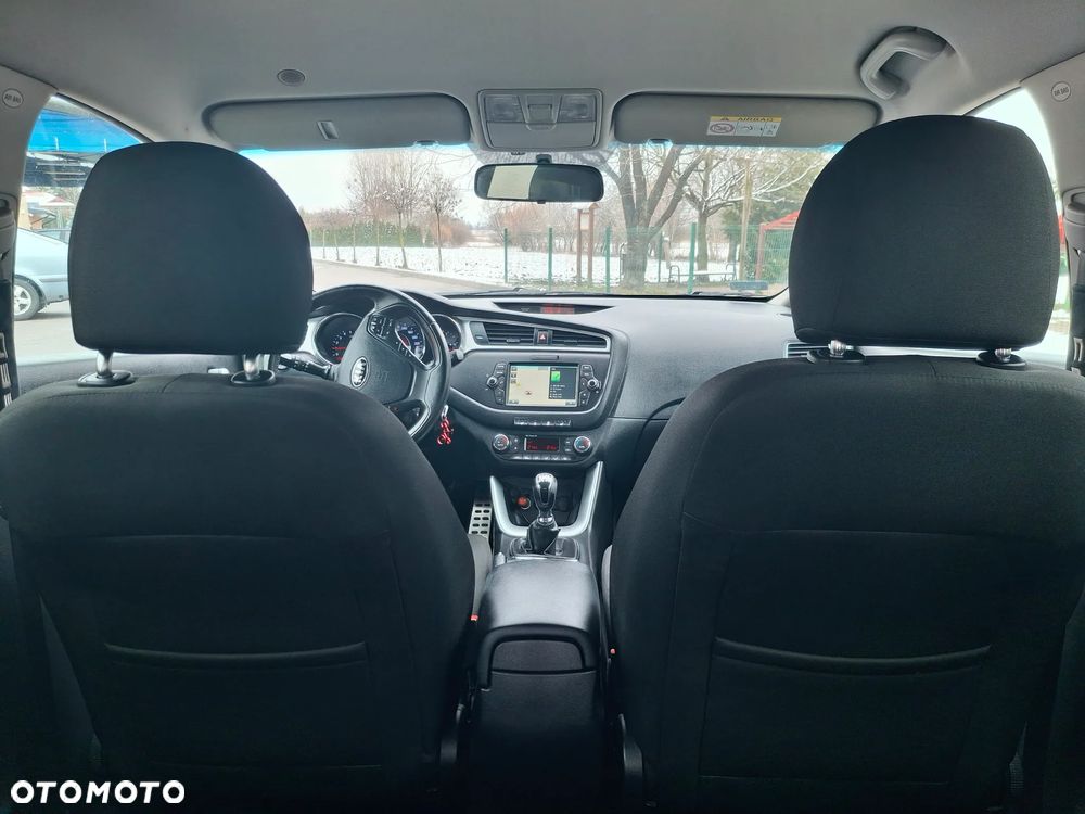 Kia Ceed - 7