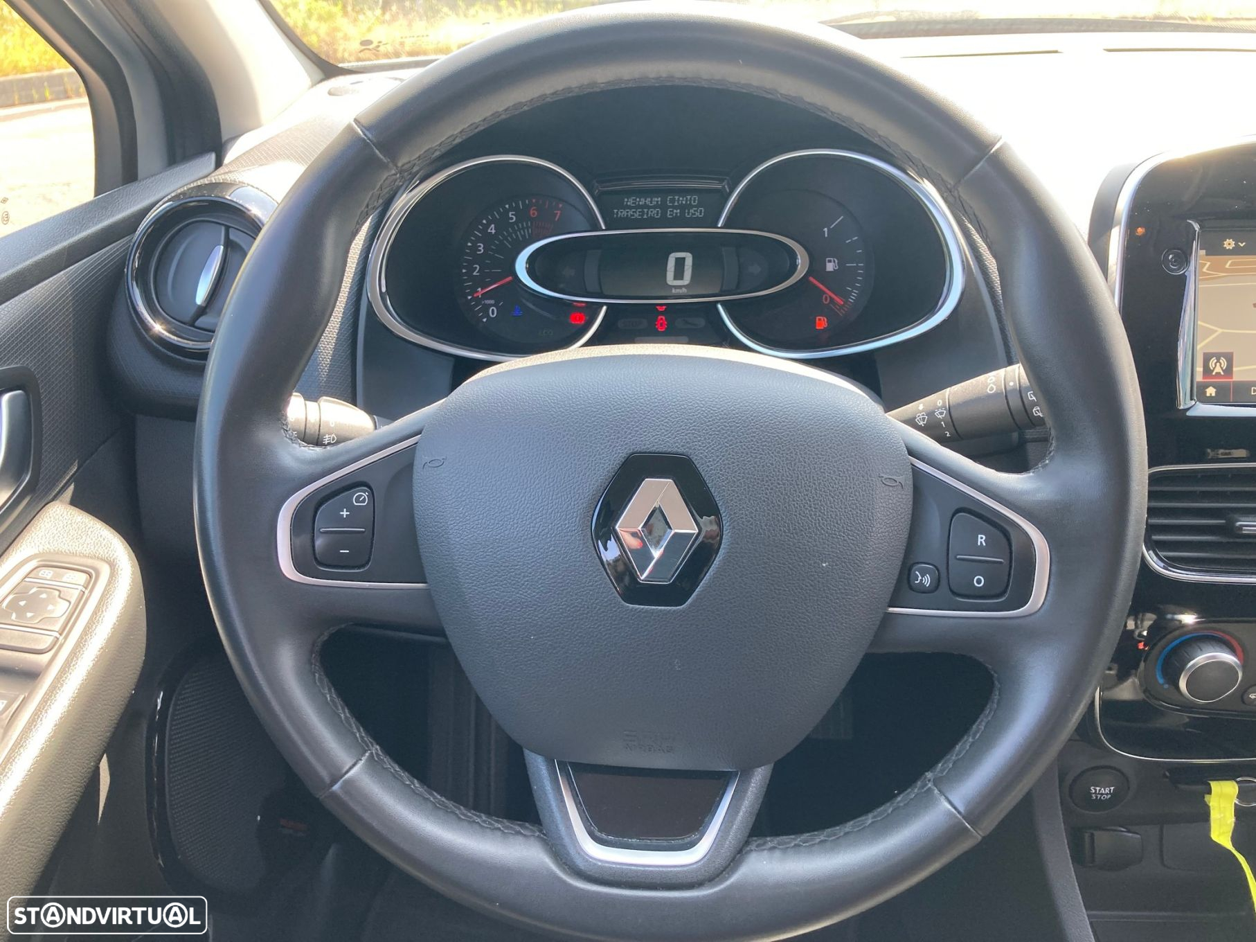 Renault Clio Sport Tourer 0.9 TCe Limited - 8