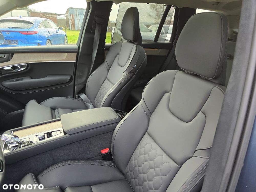 Volvo XC 90 T8 AWD Plug-In Hybrid Inscription 7os - 24