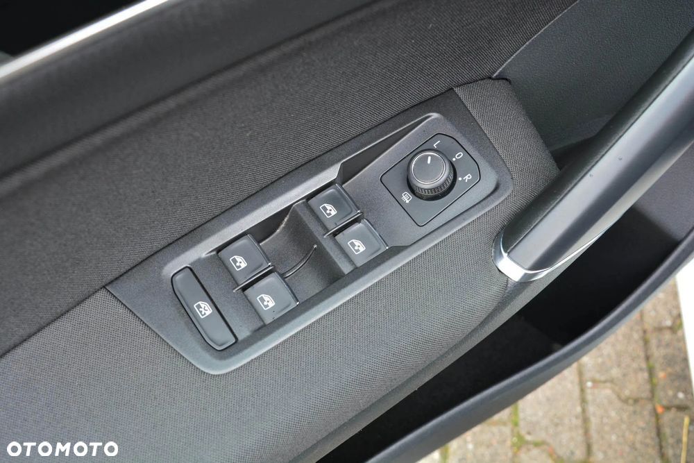 Volkswagen Touran 1.5 TSI EVO Highline DSG - 30