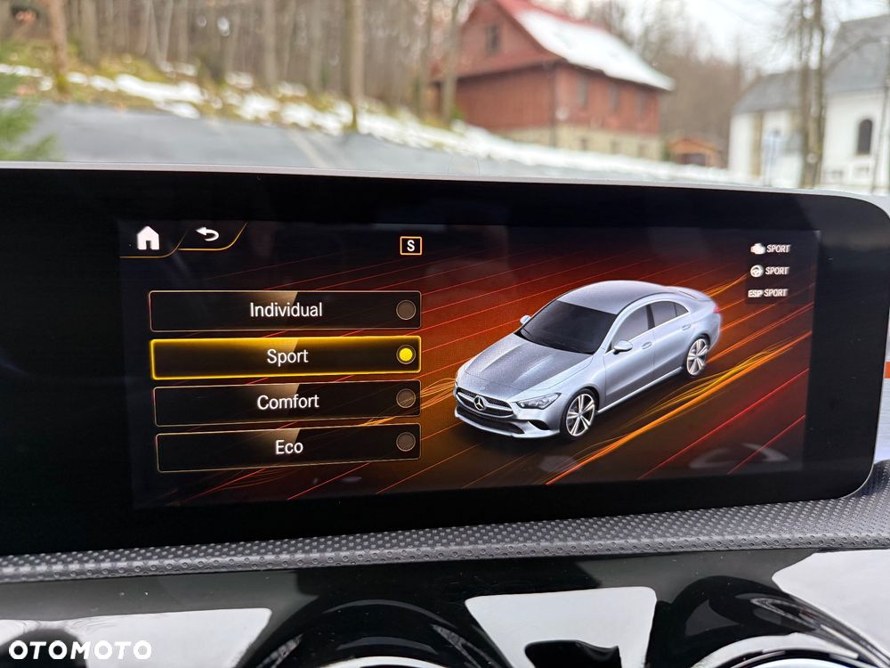 Mercedes-Benz CLA - 32