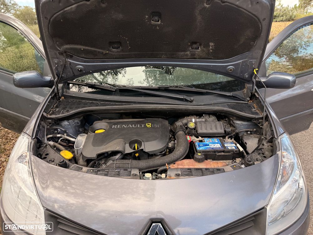 Renault Clio Sport Tourer - 3