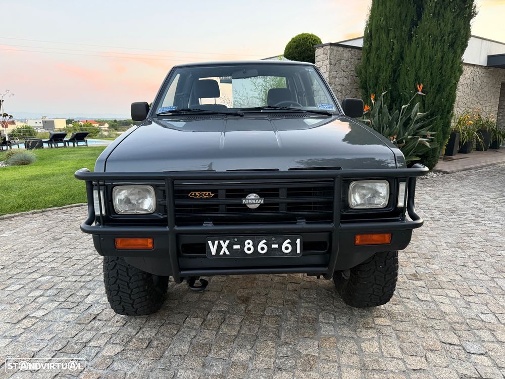 Nissan Pick Up - 4