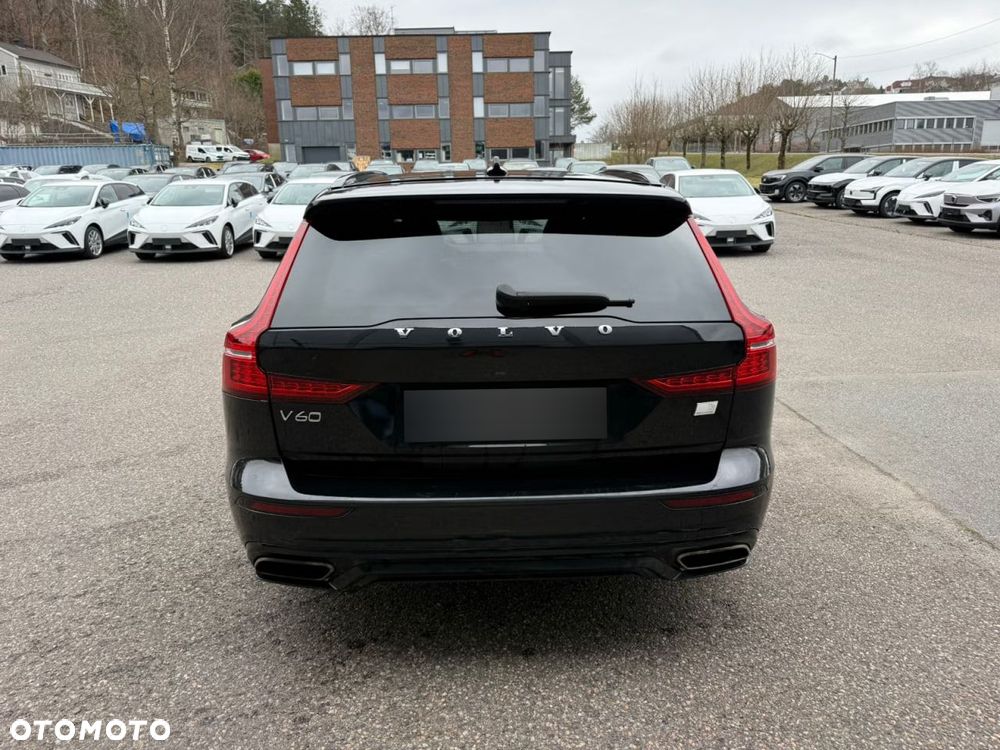 Volvo V60 T6 AWD Plug-In Hybrid Inscription - 11