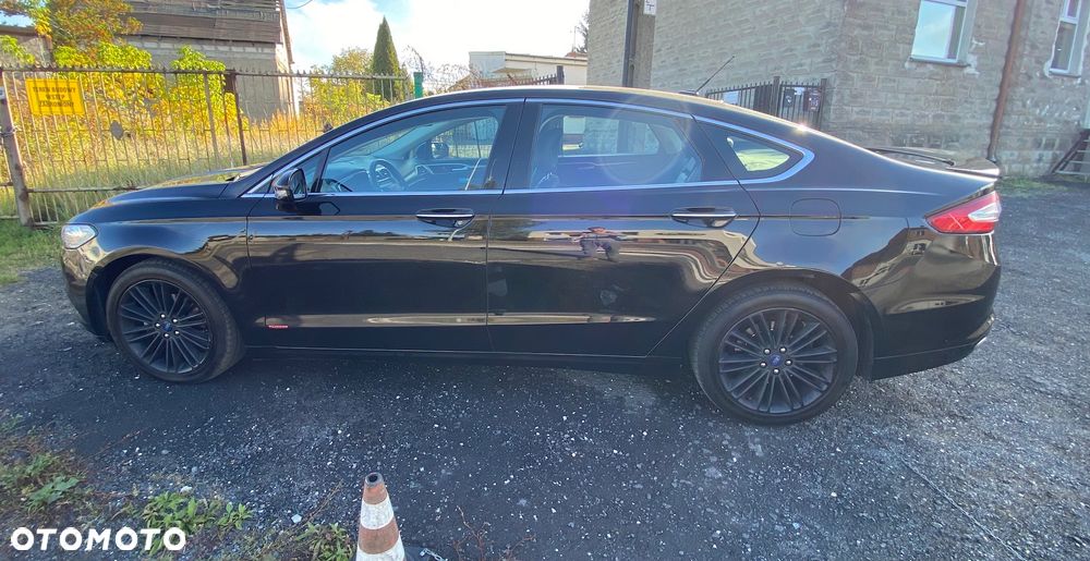 Ford Fusion 2.0 EcoBoost Titanium - 8