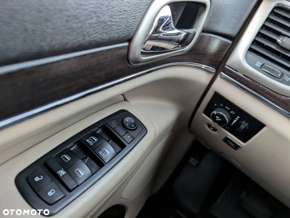 Jeep Grand Cherokee 3.6 V6 Overland - 23