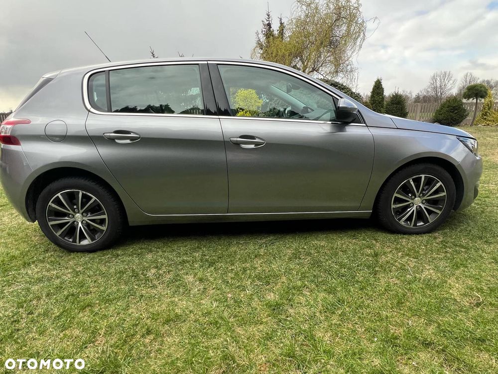 Peugeot 308 1.2 PureTech Allure S&S - 5