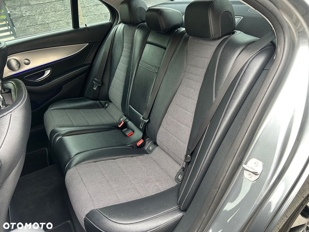 Mercedes-Benz Klasa E 200 9G-TRONIC Avantgarde - 26