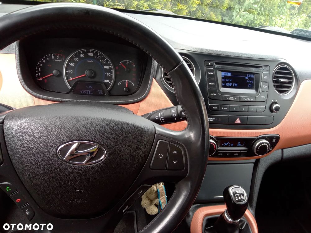 Hyundai i10 1.0 Premium - 13