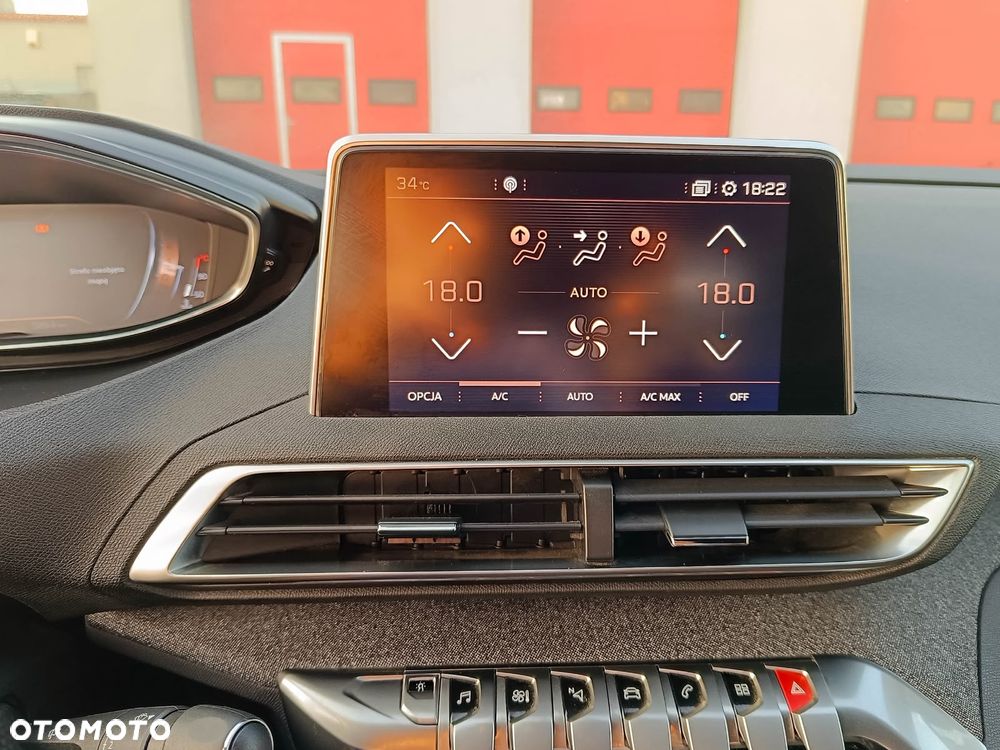 Peugeot 3008 - 11